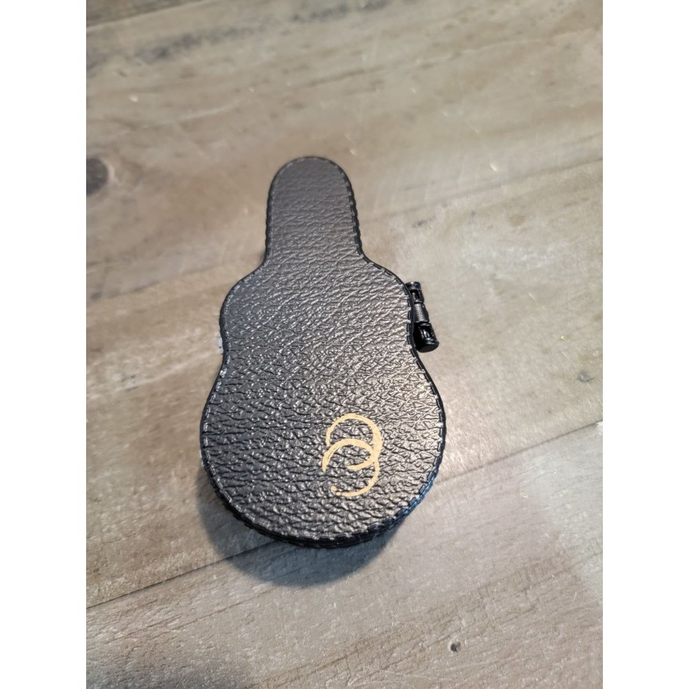 MGA 2020 guitar case doll accessory DJ toy figure